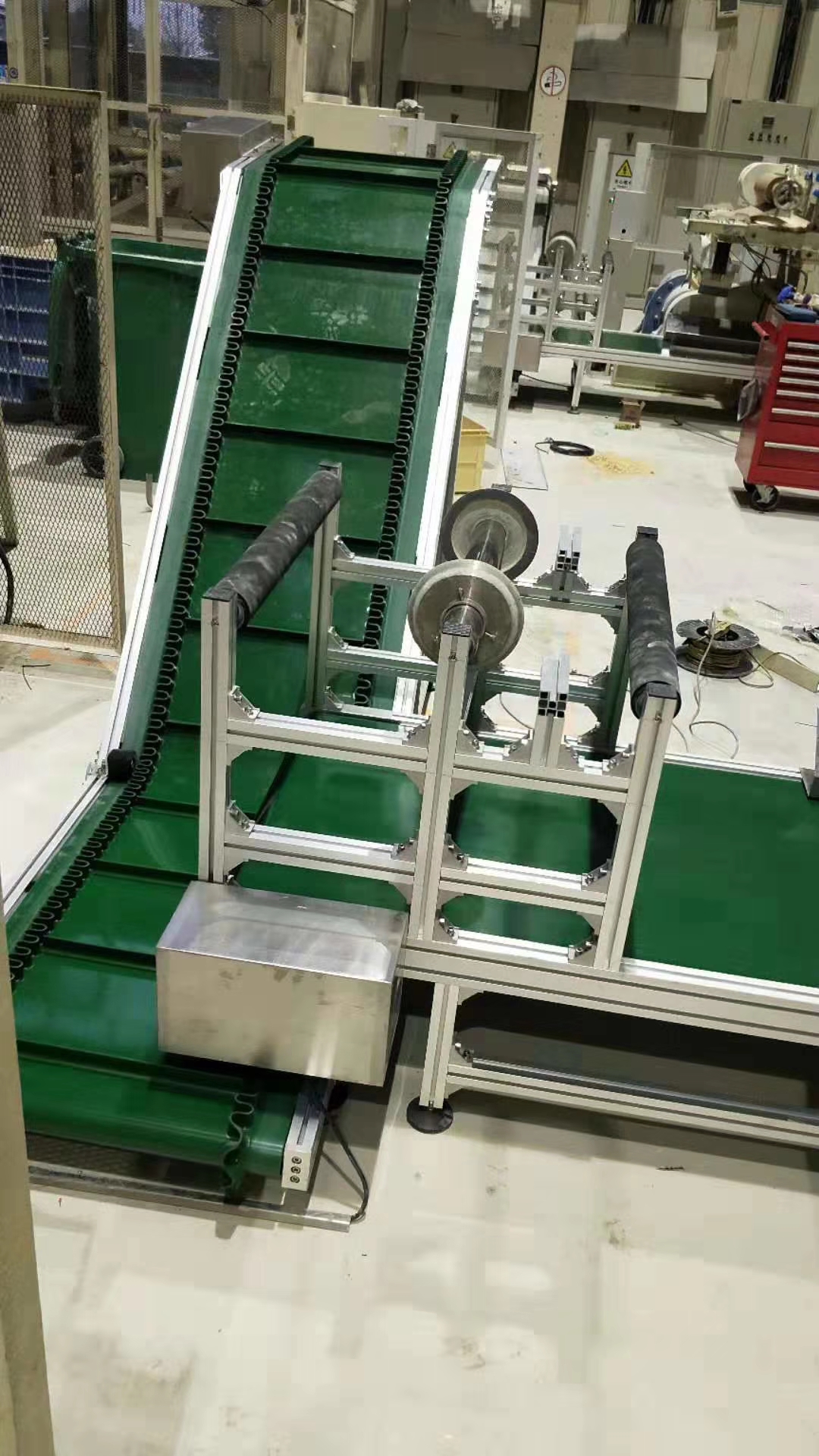 擋板貴州皮帶輸送機.jpg 擋板貴州皮帶輸送機.jpg